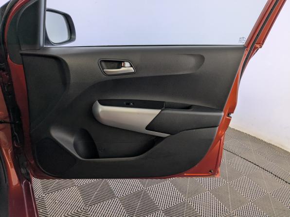 Kia Picanto III с пробегом 2018 года, цена 1 295 000 рублей, 49550 км, хэтчбек, Автокод Объявления