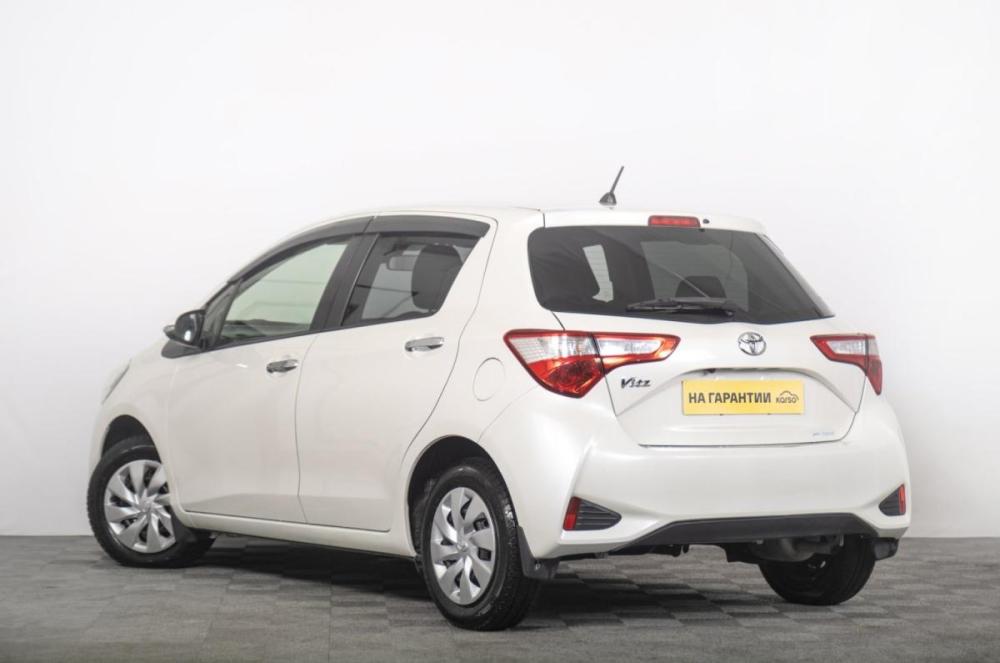 Toyota Vitz III (XP130) Рестайлинг Томск  - изображение 6