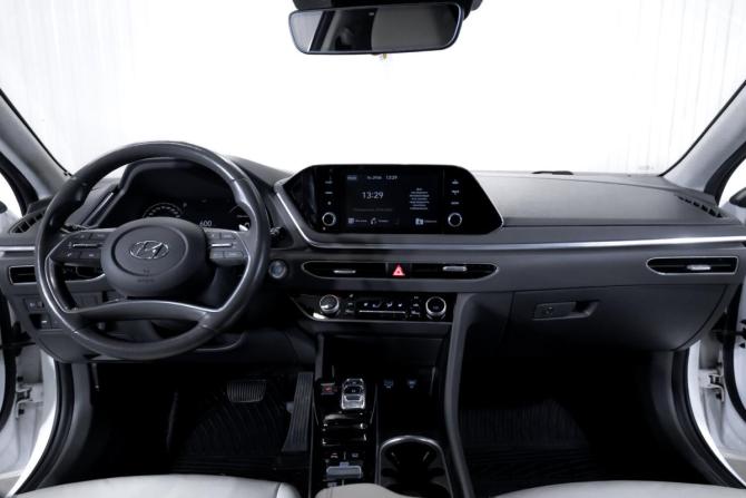 Hyundai Sonata VIII (DN8) с пробегом 2020 года, цена 2 499 000 рублей, 84300 км, седан, Автокод Объявления