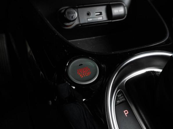 Kia Soul II Рестайлинг с пробегом 2019 года, цена 1 799 000 рублей, 97973 км, хэтчбек, Автокод Объявления