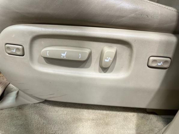 Lexus LX III с пробегом 2008 года, цена 2 590 000 рублей, 246747 км, внедорожник, Автокод Объявления