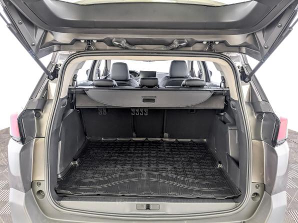 Peugeot 5008 II Рестайлинг с пробегом 2021 года, цена 3 165 000 рублей, 8200 км, внедорожник, Автокод Объявления