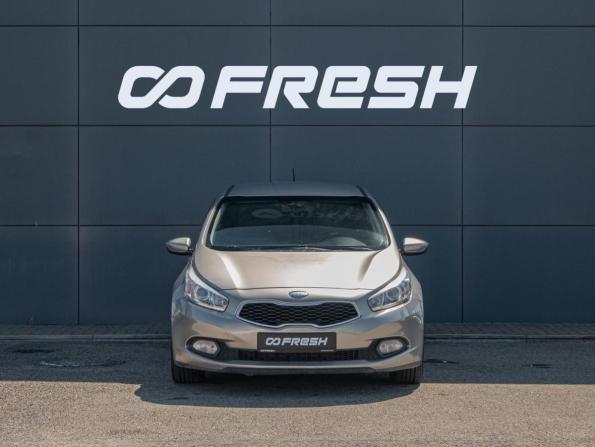 Kia Ceed II с пробегом 2013 года, цена 1 050 000 рублей, 142931 км, хэтчбек, Автокод Объявления