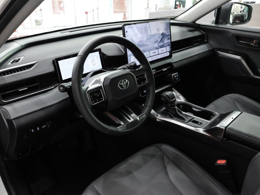 Toyota RAV4 V (XA50) Москва  - изображение 15