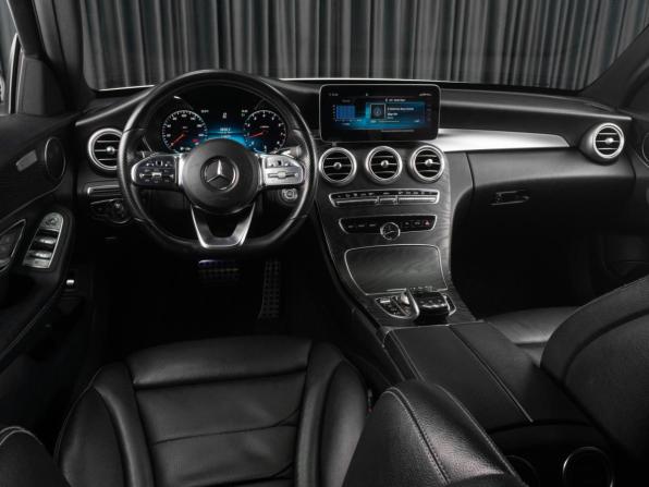 Mercedes-Benz C-Класс IV (W205) Рестайлинг с пробегом 2018 года, цена 2 799 000 рублей, 114879 км, седан, Автокод Объявления