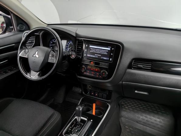 Mitsubishi Outlander III Рестайлинг 3 с пробегом 2019 года, цена 1 768 000 рублей, 148234 км, внедорожник, Автокод Объявления