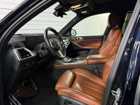 BMW X7 I (G07) Рестайлинг с пробегом 2022 года, цена 12 990 000 рублей, 75182 км, внедорожник, Автокод Объявления