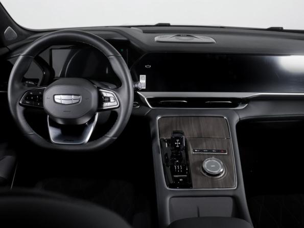 Geely Monjaro I с пробегом 2025 года, цена 3 999 000 рублей, 2500 км, внедорожник, Автокод Объявления