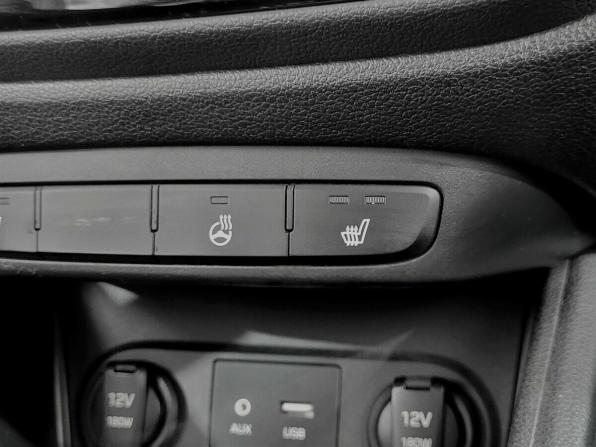 Hyundai Solaris II с пробегом 2017 года, цена 1 090 000 рублей, 232944 км, седан, Автокод Объявления