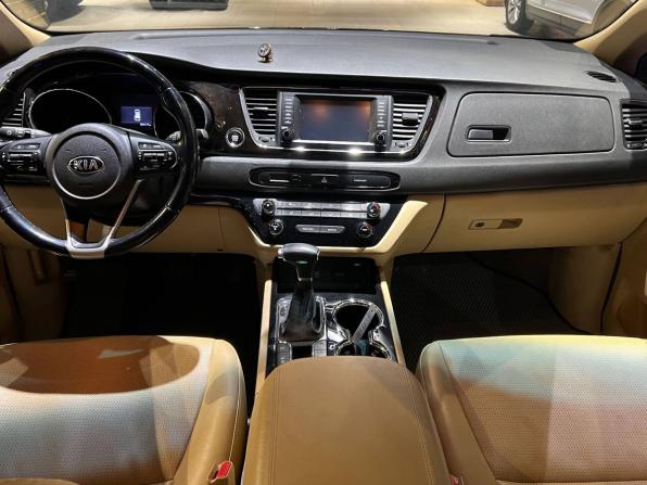 Kia Carnival III с пробегом 2018 года, цена 2 680 000 рублей, 187000 км, минивэн, Автокод Объявления