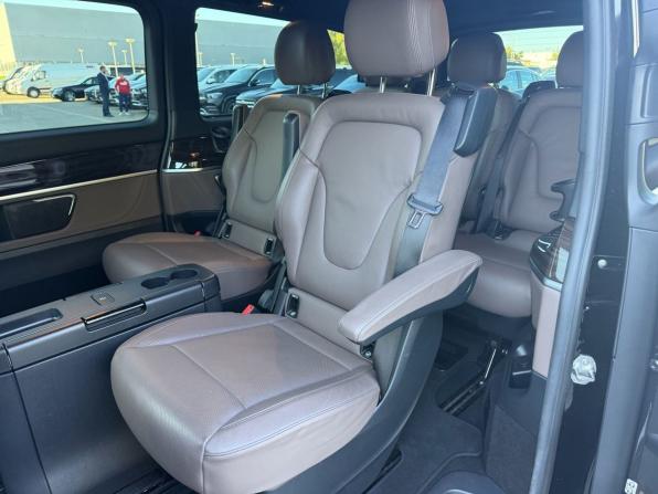 Mercedes-Benz V-Класс III (W447) Рестайлинг с пробегом 2021 года, цена 8 890 000 рублей, 22000 км, минивэн, Автокод Объявления
