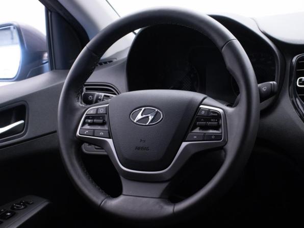 Hyundai Solaris II Рестайлинг с пробегом 2021 года, цена 1 584 000 рублей, 68922 км, седан, Автокод Объявления