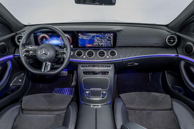 Mercedes-Benz E-Класс V (W213 S213 C238) Рестайлинг с пробегом 2021 года, цена 4 557 000 рублей, 72991 км, седан, Автокод Объявления