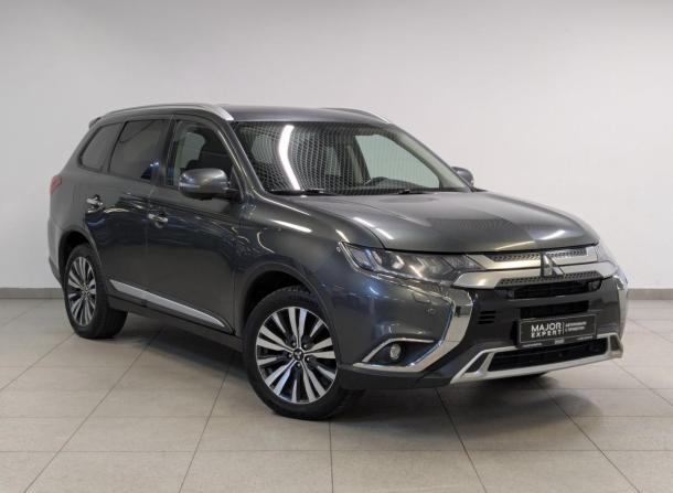 Mitsubishi Outlander III Рестайлинг 3 с пробегом 2019 года, цена 2 350 000 рублей, 151000 км, внедорожник, Автокод Объявления