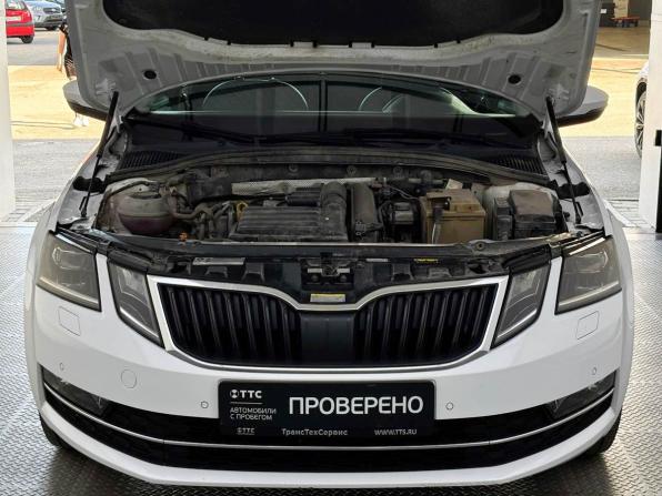 Skoda Octavia III (A7) Рестайлинг с пробегом 2018 года, цена 1 995 000 рублей, 134213 км, лифтбек, Автокод Объявления