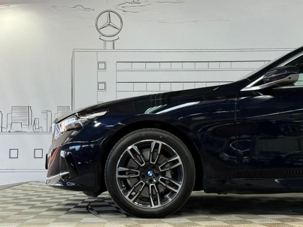 Новый BMW 5 серии VIII (G60/G61/G68) 2025 года, цена 7 999 000 рублей, седан, Автокод Объявления