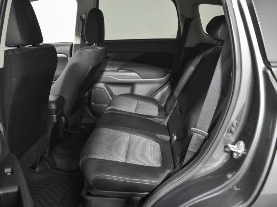 Mitsubishi Outlander III Рестайлинг 2 Санкт-Петербург  - изображение 12