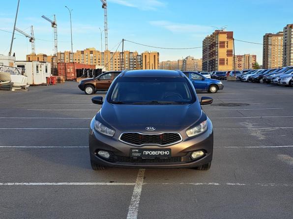 Kia Ceed II с пробегом 2014 года, цена 1 000 000 рублей, 236796 км, универсал, Автокод Объявления