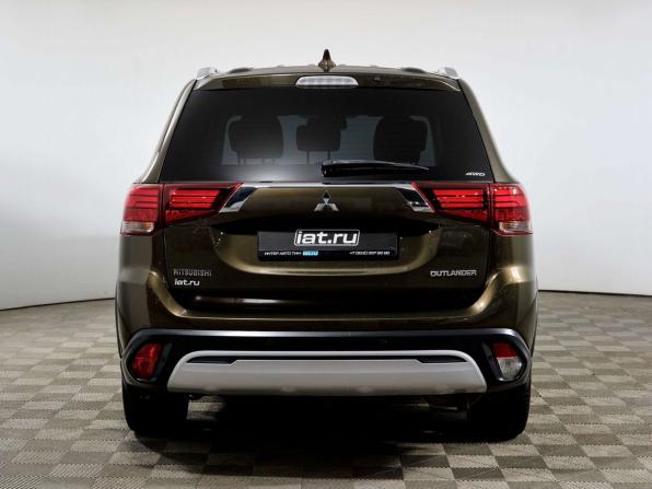 Mitsubishi Outlander III Рестайлинг 2 с пробегом 2018 года, цена 1 698 000 рублей, 156725 км, внедорожник, Автокод Объявления
