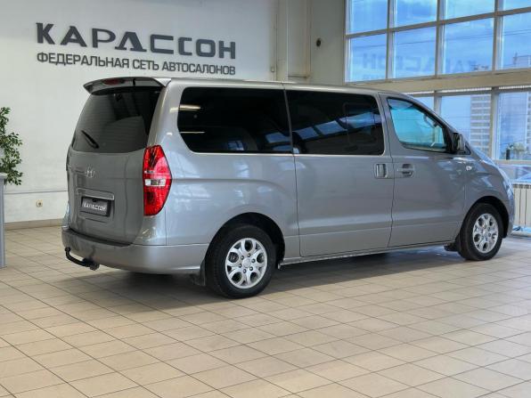 Hyundai Grand Starex I с пробегом 2011 года, цена 1 645 000 рублей, 201000 км, минивэн, Автокод Объявления