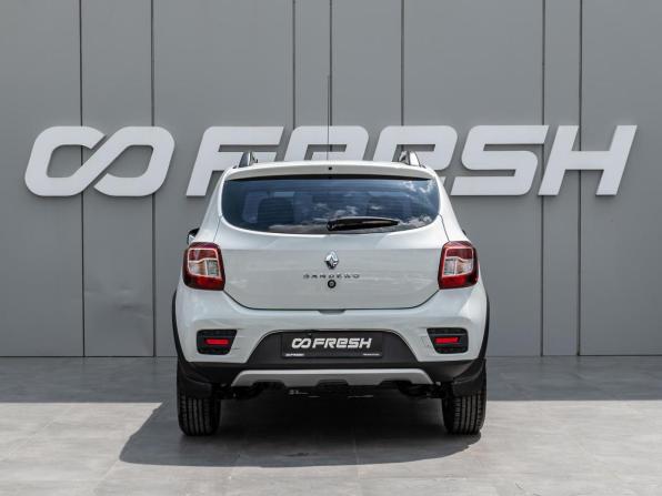 Renault Sandero II Рестайлинг с пробегом 2020 года, цена 1 260 000 рублей, 67210 км, хэтчбек, Автокод Объявления