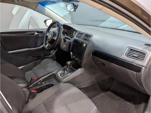 Volkswagen Jetta VI с пробегом 2013 года, цена 835 000 рублей, 256000 км, седан, Автокод Объявления