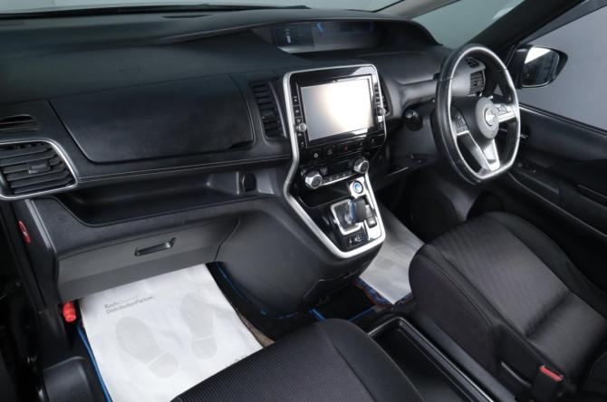 Nissan Serena V (C27) Рестайлинг с пробегом 2019 года, цена 2 729 000 рублей, 119883 км, минивэн, Автокод Объявления