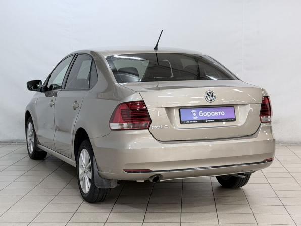 Volkswagen Polo V Рестайлинг с пробегом 2015 года, цена 890 000 рублей, 100860 км, седан, Автокод Объявления