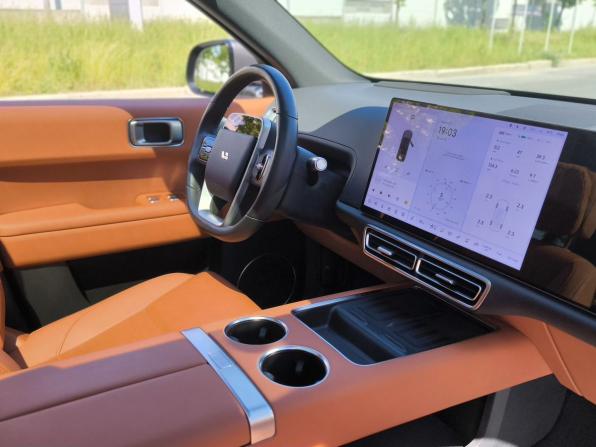 Li Auto (Lixiang) L6 с пробегом 2024 года, цена 7 500 000 рублей, 5031 км, внедорожник, Автокод Объявления
