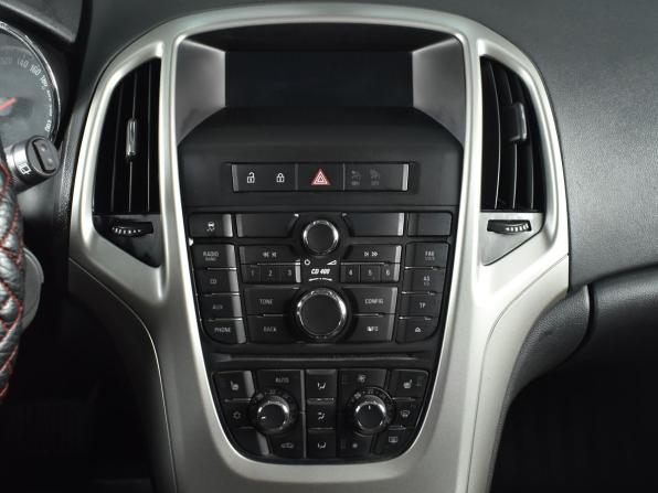 Opel Astra J с пробегом 2011 года, цена 629 995 рублей, 230073 км, хэтчбек, Автокод Объявления