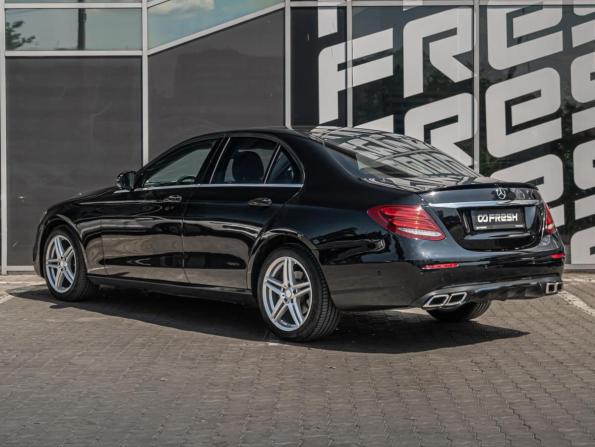 Mercedes-Benz E-Класс V (W213 S213 C238) с пробегом 2018 года, цена 2 200 000 рублей, 278572 км, седан, Автокод Объявления
