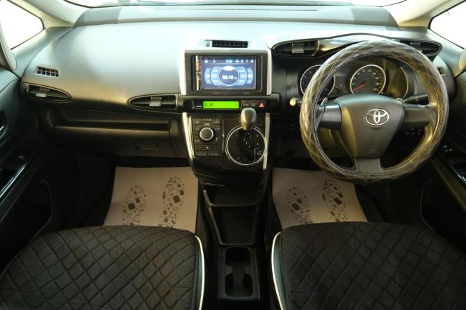 Toyota Wish II Рестайлинг с пробегом 2012 года, цена 1 249 000 рублей, 152000 км, минивэн, Автокод Объявления