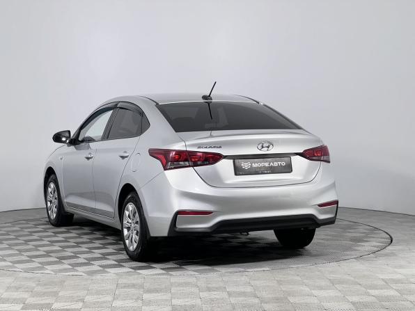 Hyundai Solaris II с пробегом 2017 года, цена 939 000 рублей, 216677 км, седан, Автокод Объявления