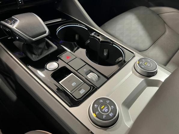 Volkswagen Touareg III с пробегом 2020 года, цена 6 895 000 рублей, 74942 км, внедорожник, Автокод Объявления