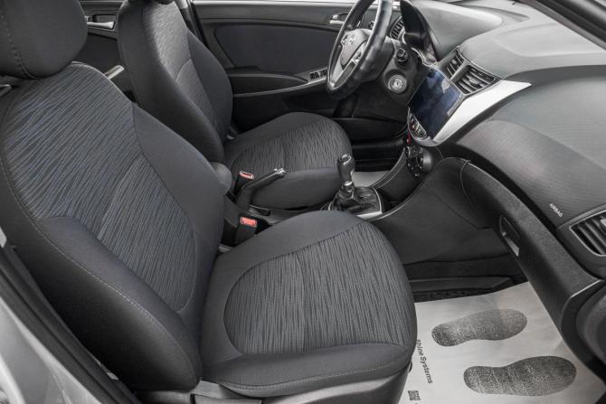 Hyundai Solaris I Рестайлинг с пробегом 2015 года, цена 1 289 000 рублей, 91000 км, хэтчбек, Автокод Объявления