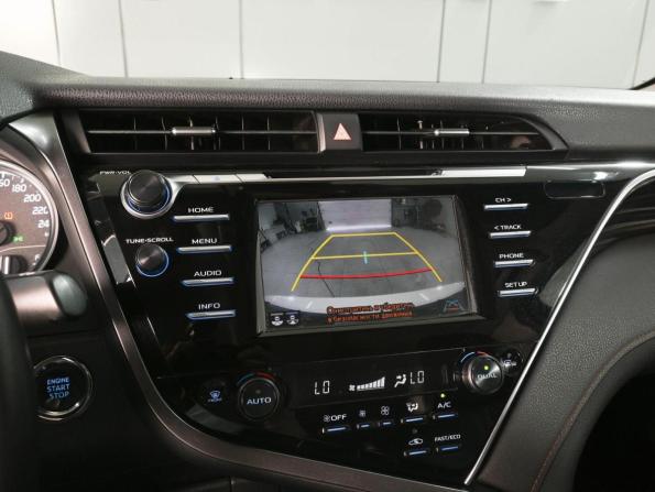 Toyota Camry VIII (XV70) с пробегом 2018 года, цена 2 699 000 рублей, 184067 км, седан, Автокод Объявления