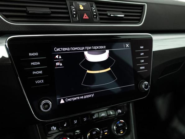 Skoda Superb III Рестайлинг с пробегом 2020 года, цена 2 570 000 рублей, 58319 км, лифтбек, Автокод Объявления