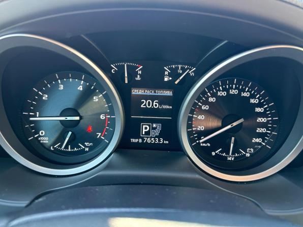 Toyota Land Cruiser 200 Series Рестайлинг 1 с пробегом 2013 года, цена 3 885 000 рублей, 178000 км, внедорожник, Автокод Объявления