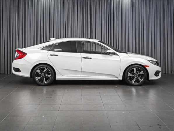Honda Civic X с пробегом 2018 года, цена 1 879 000 рублей, 105483 км, седан, Автокод Объявления