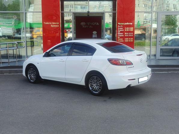Mazda 3 II (BL) Рестайлинг с пробегом 2013 года, цена 955 000 рублей, 173747 км, седан, Автокод Объявления