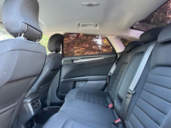Ford Mondeo V с пробегом 2015 года, цена 1 240 000 рублей, 205402 км, седан, Автокод Объявления