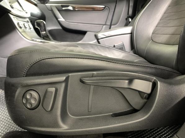 Volkswagen Passat B7 с пробегом 2012 года, цена 952 000 рублей, 155012 км, седан, Автокод Объявления