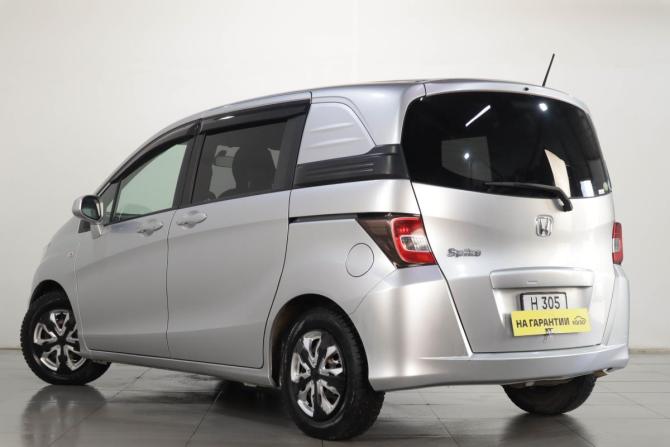 Honda Freed I Рестайлинг с пробегом 2010 года, цена 959 000 рублей, 124200 км, компактвэн, Автокод Объявления