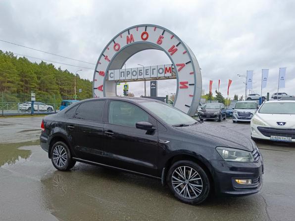 Volkswagen Polo V Рестайлинг с пробегом 2018 года, цена 1 264 995 рублей, 140120 км, седан, Автокод Объявления
