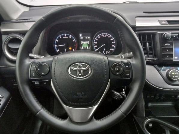 Toyota RAV4 IV (XA40) Рестайлинг с пробегом 2016 года, цена 1 990 000 рублей, 211950 км, внедорожник, Автокод Объявления