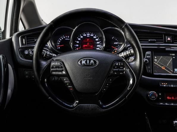 Kia Ceed II Рестайлинг с пробегом 2018 года, цена 1 490 000 рублей, 163206 км, универсал, Автокод Объявления