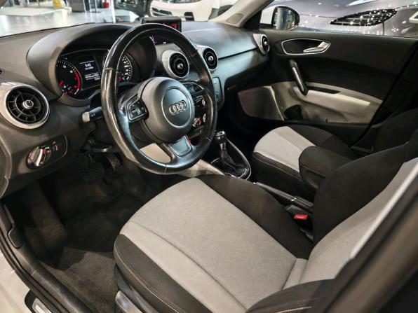 Audi A1 I (8X) с пробегом 2012 года, цена 1 290 000 рублей, 65707 км, хэтчбек, Автокод Объявления