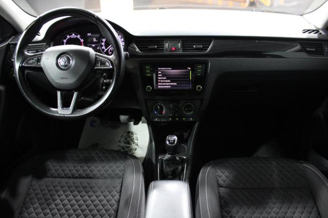 Skoda Rapid I Рестайлинг с пробегом 2017 года, цена 1 199 000 рублей, 117000 км, лифтбек, Автокод Объявления