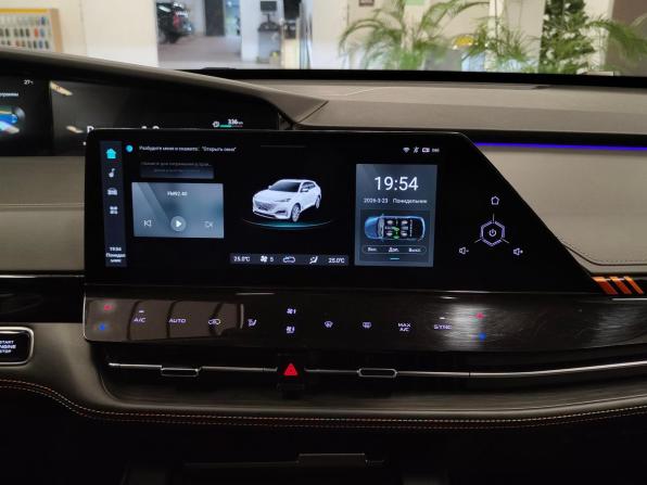 Changan UNI-K с пробегом 2022 года, цена 2 392 000 рублей, 53118 км, внедорожник, Автокод Объявления