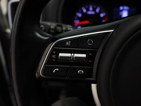 Kia Sportage IV Рестайлинг с пробегом 2019 года, цена 2 300 000 рублей, 64238 км, внедорожник, Автокод Объявления